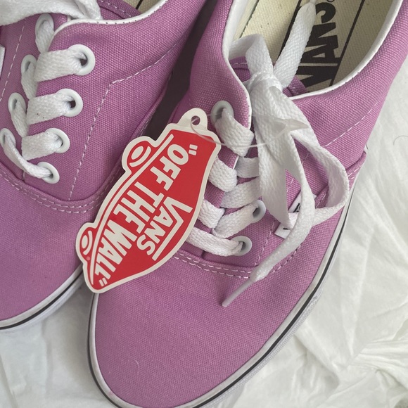 Women's Vans Size 5 New - Picture 3 of 5